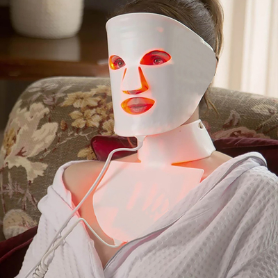 7 colori hanno condotto la maschera PDT di bellezza di fototerapia hanno condotto la macchina facciale accendono gli strumenti principali terapia di cura di pelle della STAZIONE TERMALE della maschera di protezione